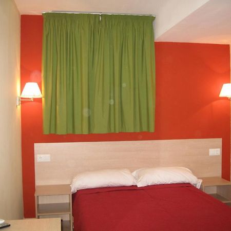 Hostal Ducal II Gandía Room photo